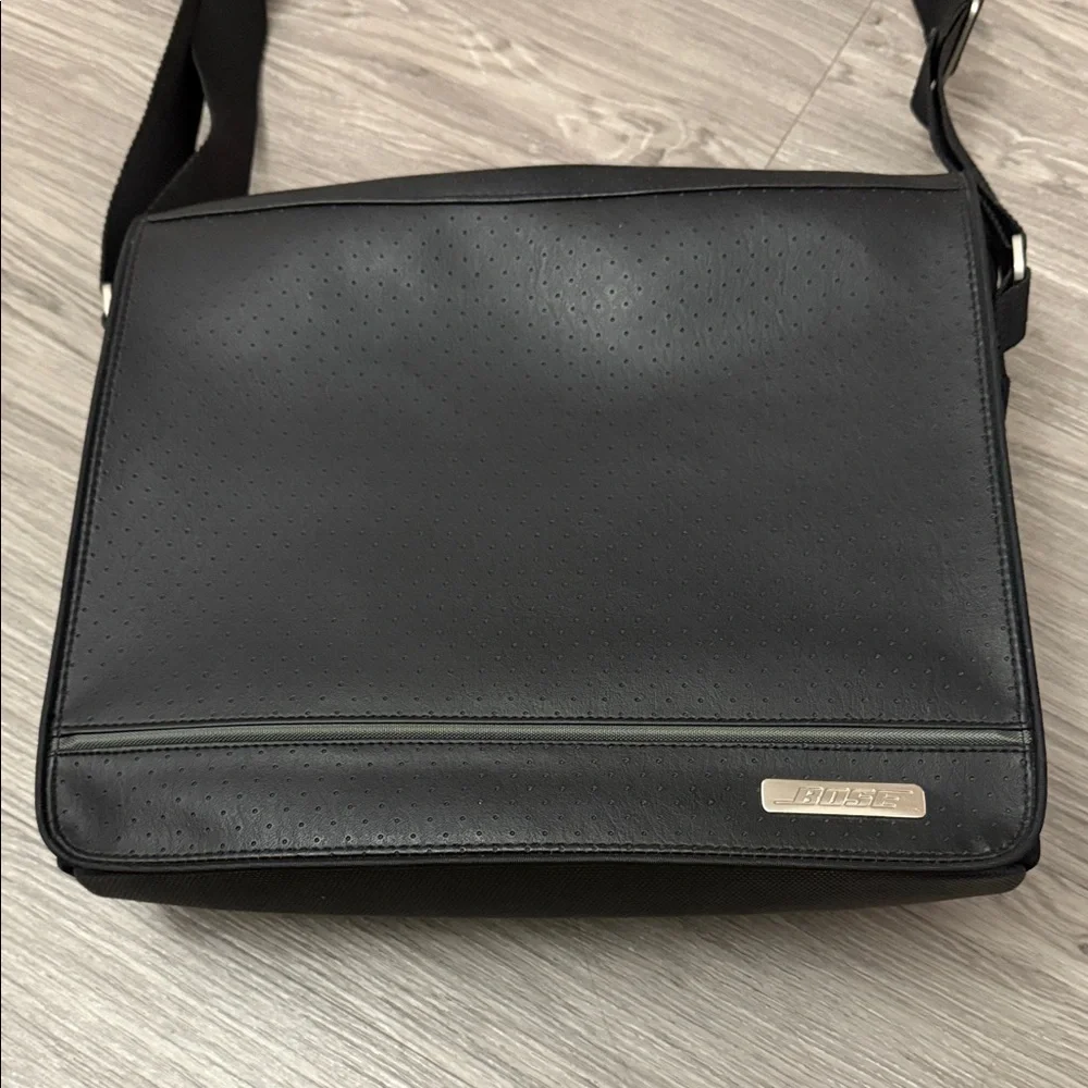 Bose Sound Dock Portable Model Shoulder Bag Travel Case with Strap